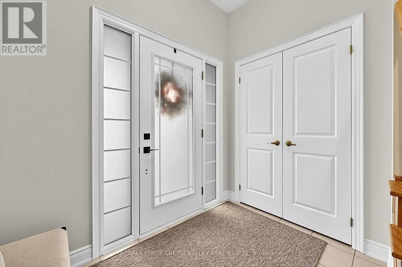 112 Lorne Thomas Place — photo 9 of 40