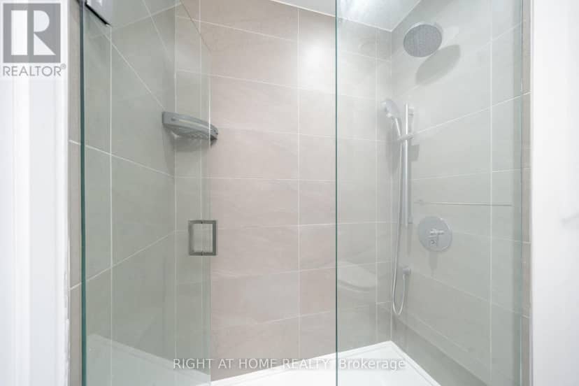 1005 - 5 Buttermill Avenue — photo 11 of 38