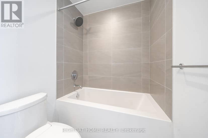 1005 - 5 Buttermill Avenue — photo 14 of 38