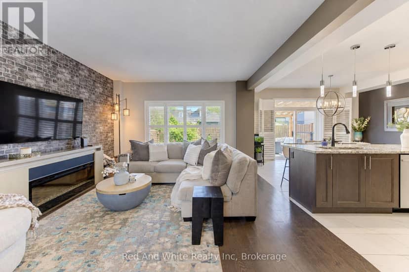428 Freure Drive — photo 13 of 40