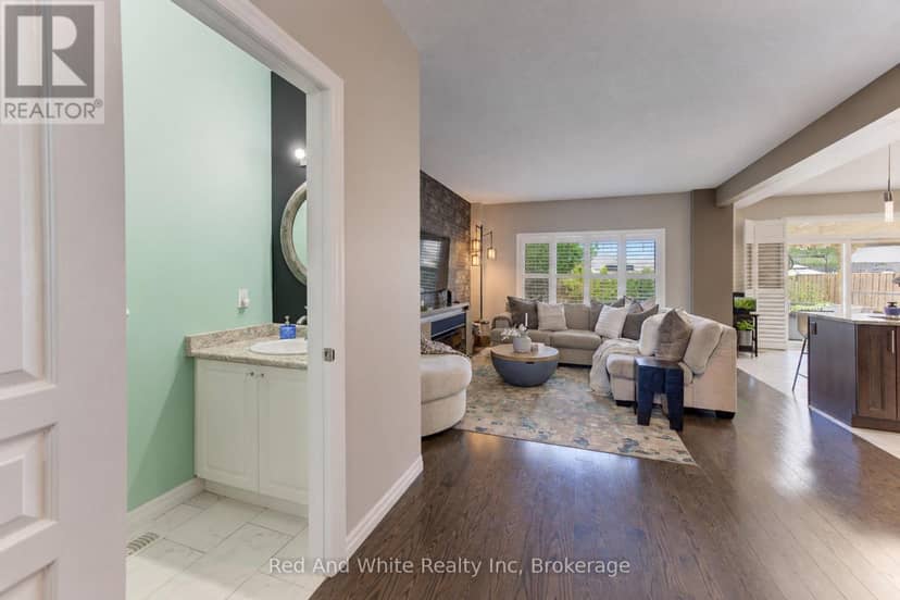 428 Freure Drive — photo 7 of 40