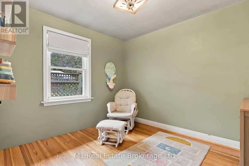327 Metcalfe Street — photo 21 of 40