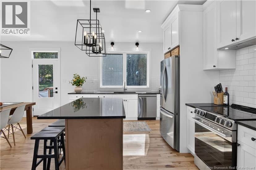 22 Carlingford Drive — photo 17 of 40