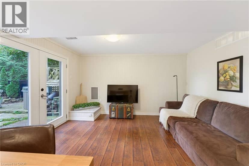 1084 WESTOVER Road — photo 37 of 40