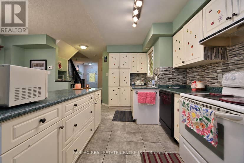 180 Cresthaven Road — photo 9 of 30