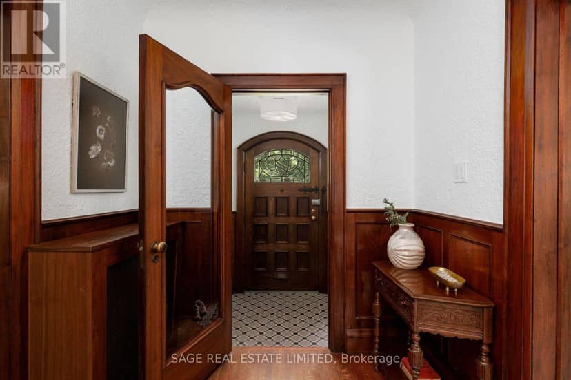 78 The Kingsway, Toronto, photo 3