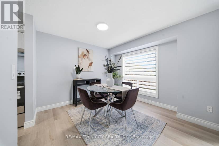 5 - 492 Grey Street — photo 11 of 29