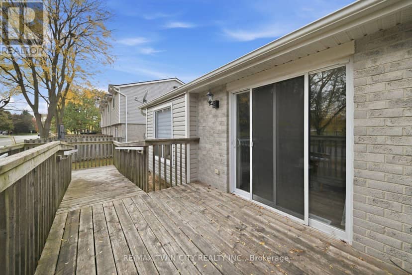 5 - 492 Grey Street — photo 24 of 29