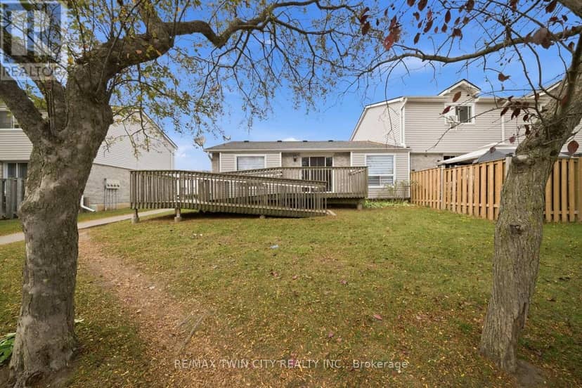 5 - 492 Grey Street — photo 27 of 29