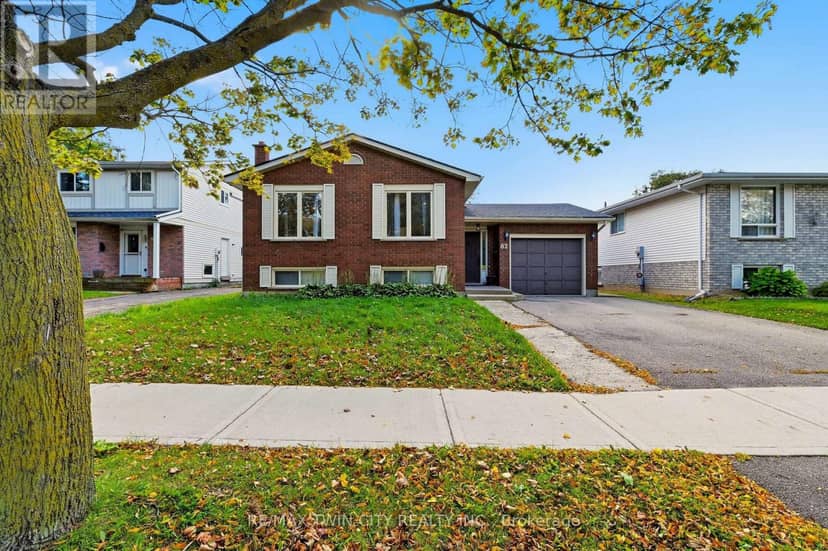 82 Beaver Crescent — photo 1 of 33