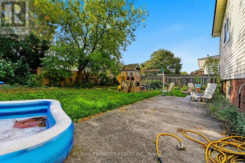 82 Beaver Crescent — photo 27 of 33