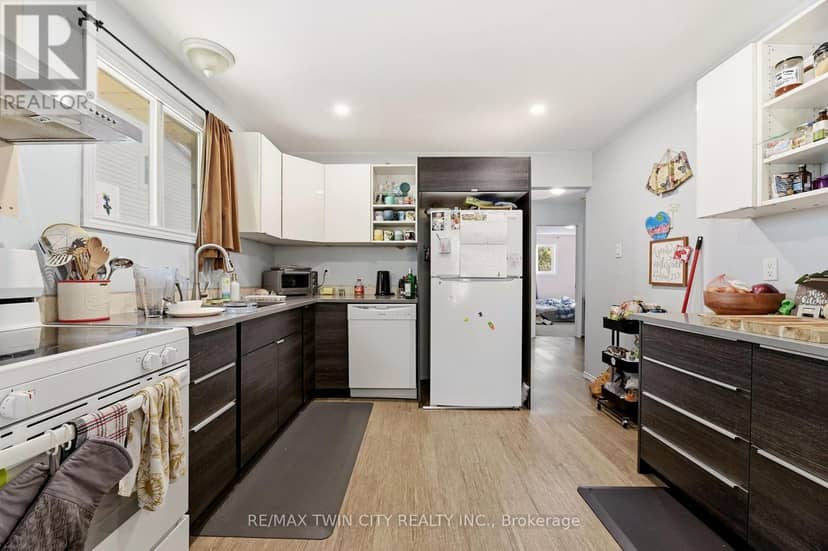 82 Beaver Crescent — photo 5 of 33