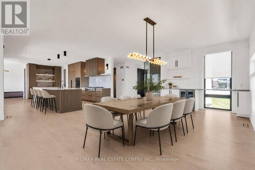 920 Thomas Pedder Court — photo 13 of 40