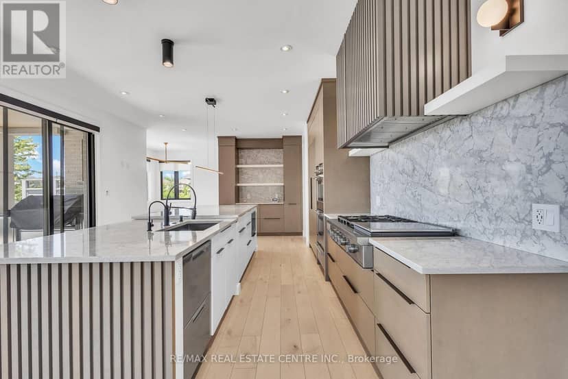 920 Thomas Pedder Court — photo 15 of 40
