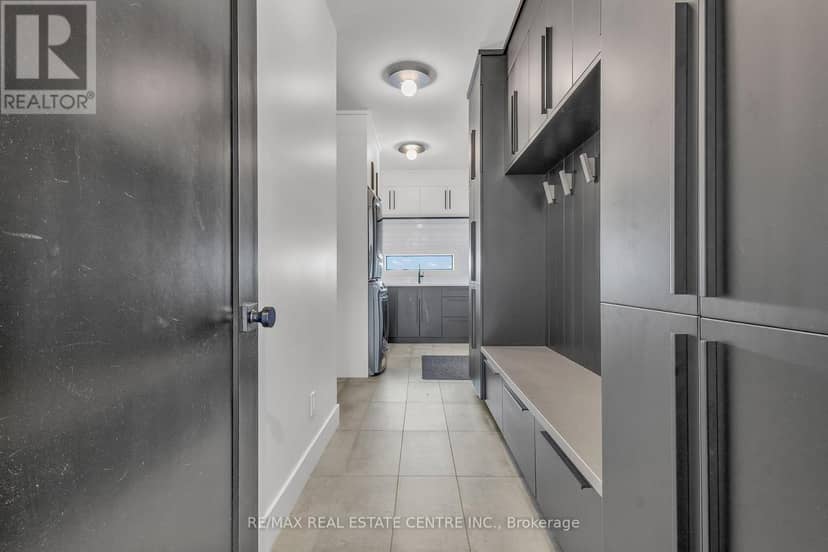 920 Thomas Pedder Court — photo 20 of 40