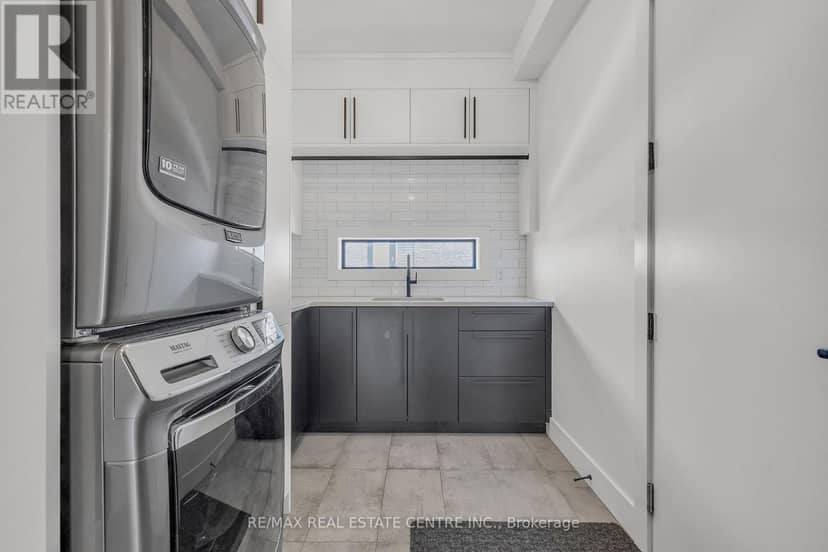 920 Thomas Pedder Court — photo 21 of 40