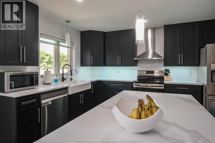 369 Pinehurst Drive — photo 15 of 40
