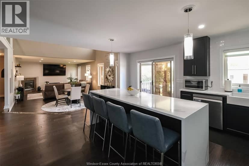 369 Pinehurst Drive — photo 17 of 40