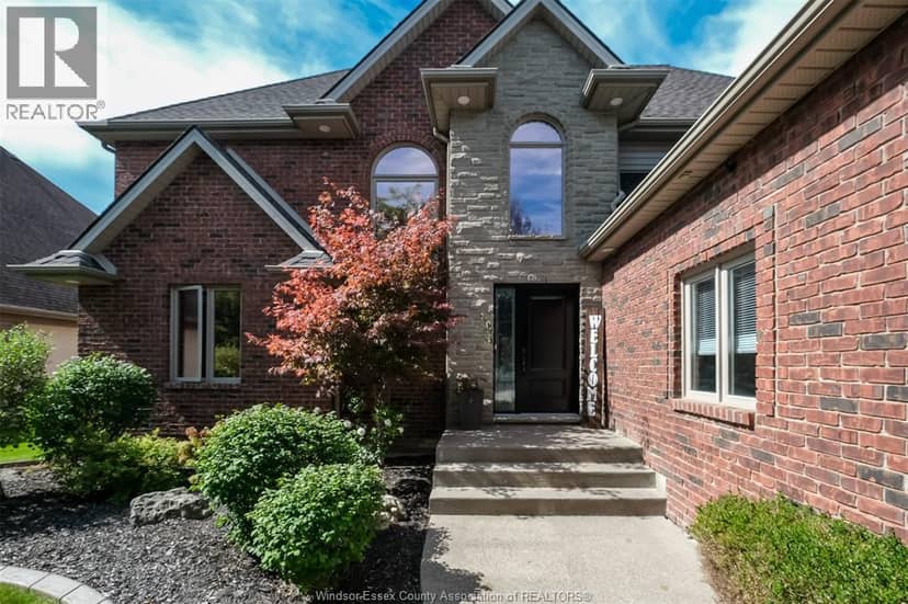 369 Pinehurst Drive, Lakeshore, photo 2