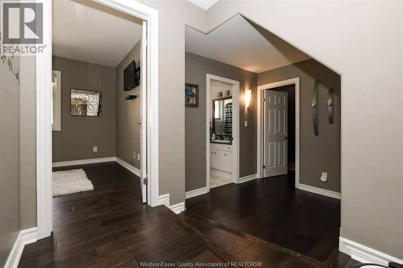 369 Pinehurst Drive — photo 23 of 40