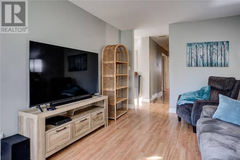 2337 Grenoble Street, Sudbury, photo 8