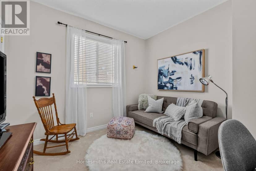 461 King Avenue E — photo 17 of 40
