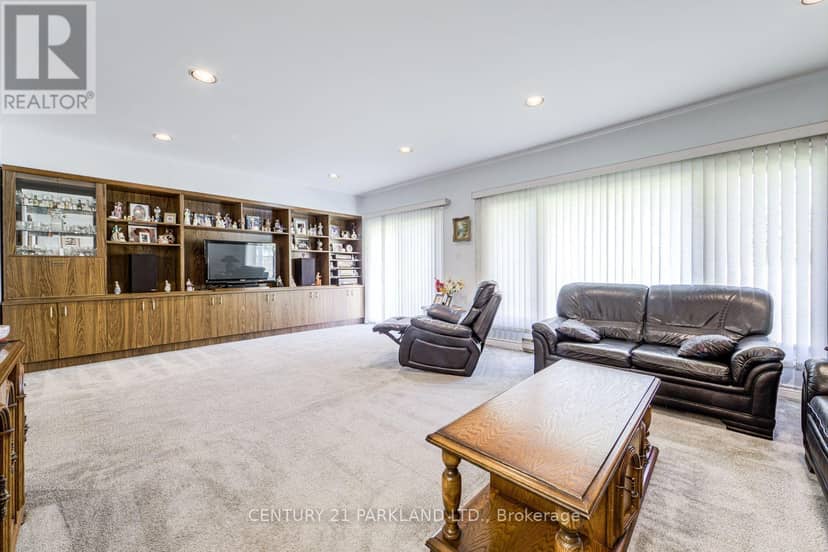 22 Waterfield Drive — photo 32 of 40