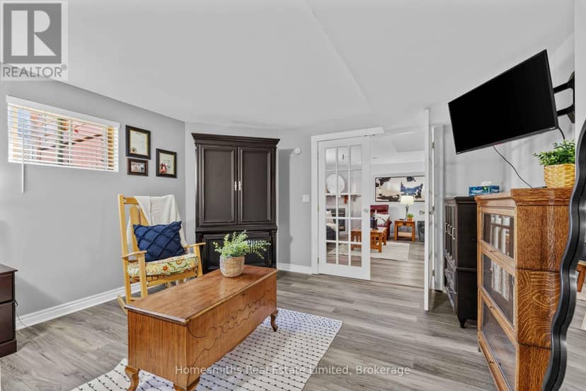 461 King Avenue E — photo 31 of 40