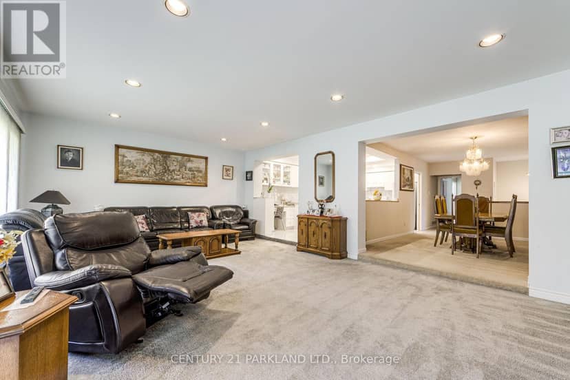 22 Waterfield Drive, Toronto, photo 5