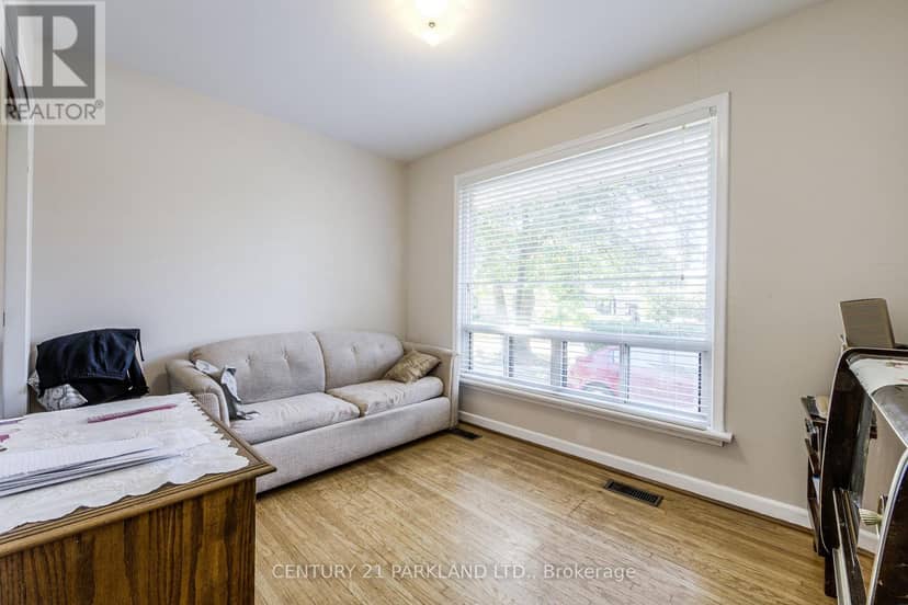 22 Waterfield Drive, Toronto, photo 7