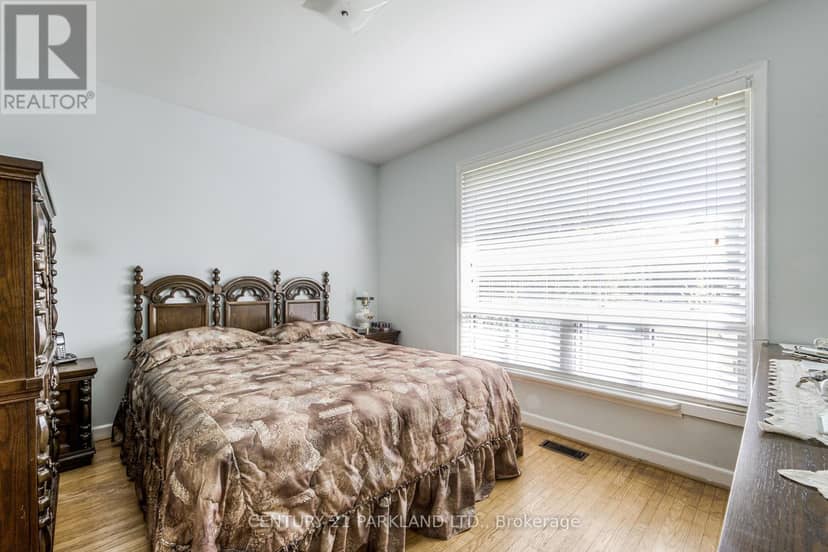 22 Waterfield Drive, Toronto, photo 8