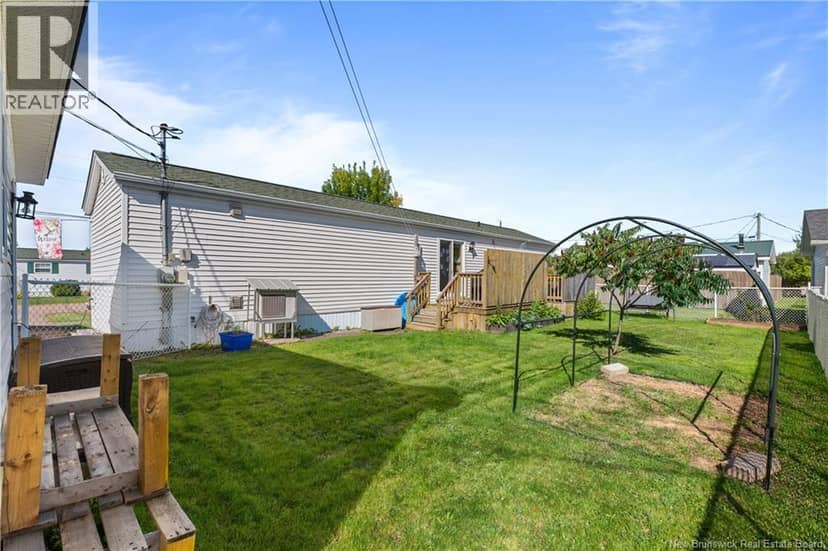 10 Peridot Street — photo 15 of 18