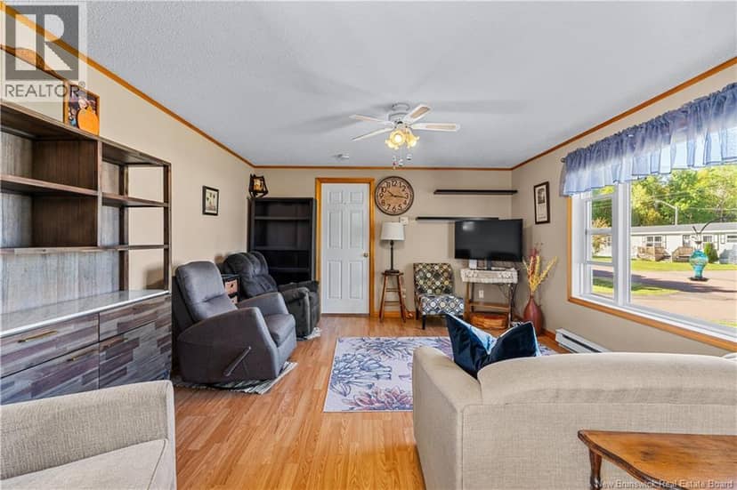 10 Peridot Street — photo 7 of 18