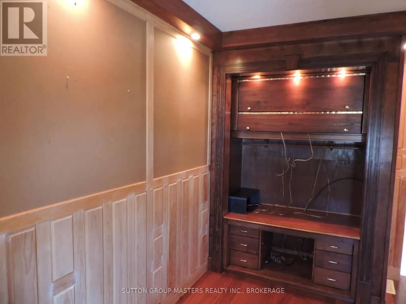 107 Davey Crescent S — photo 15 of 20