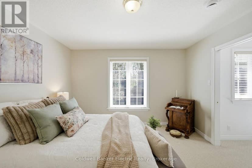 40 - 300 Franmor Drive — photo 17 of 30