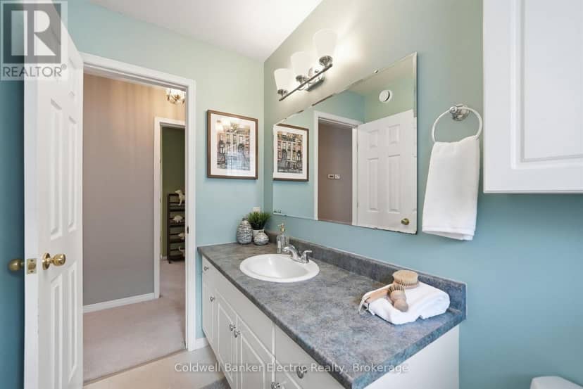 854 Abbey Lane — photo 13 of 36