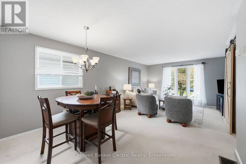 854 Abbey Lane, Peterborough, photo 8