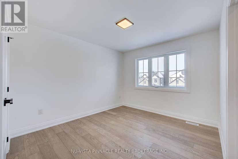 2259 Darwin Crescent — photo 38 of 40