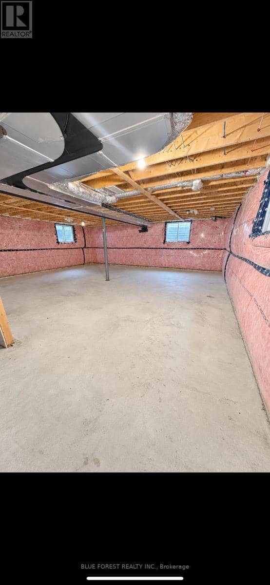 92 Middleton Avenue — photo 22 of 23