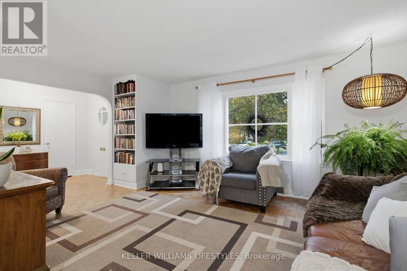 297 Stephen Street — photo 10 of 40