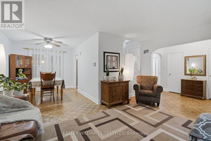 297 Stephen Street — photo 11 of 40
