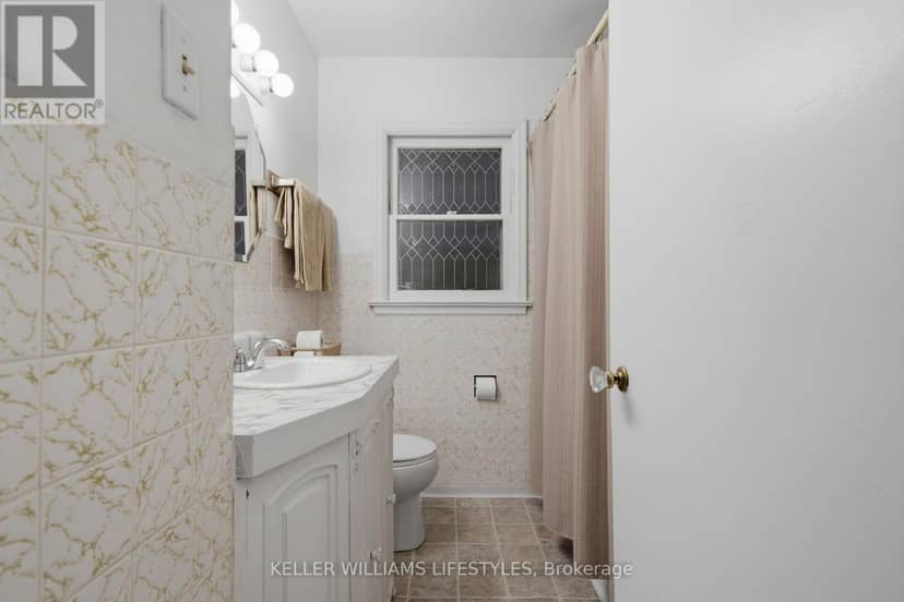297 Stephen Street — photo 23 of 40