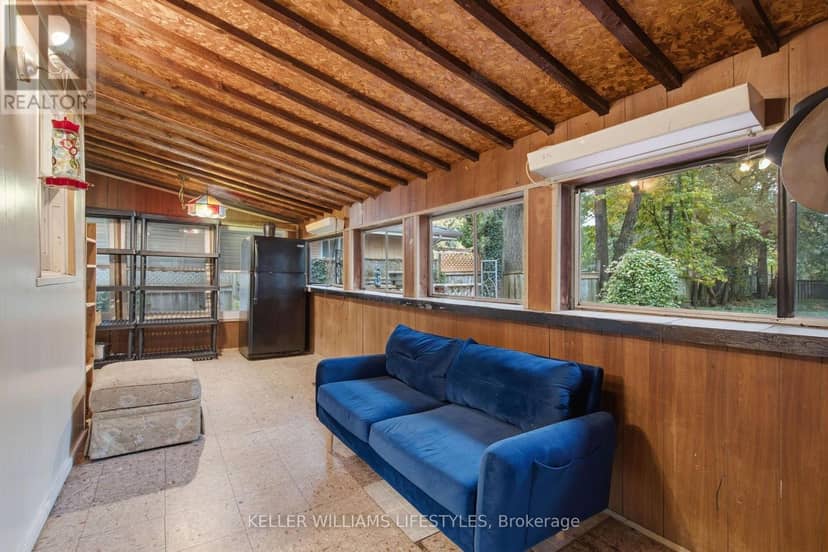 297 Stephen Street — photo 33 of 40