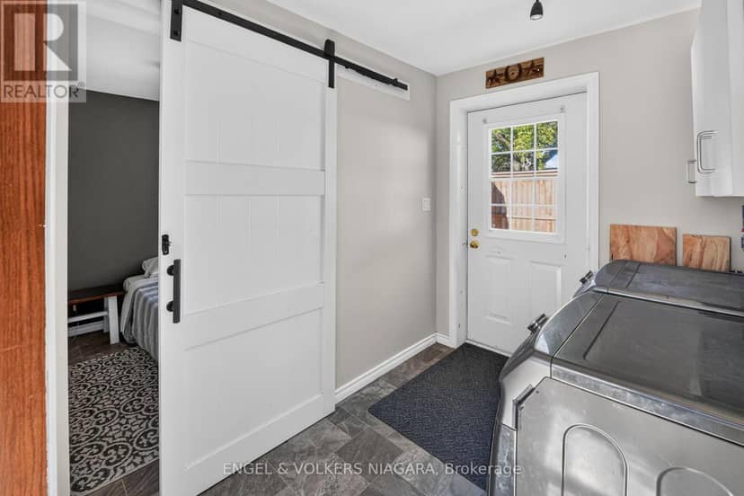 13 Frederick Avenue — photo 19 of 40
