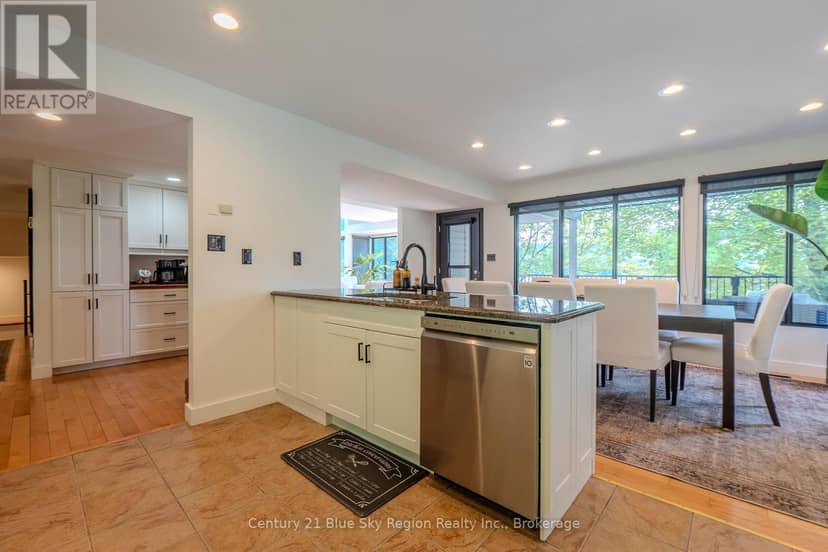 1543 Northshore Road E — photo 10 of 40
