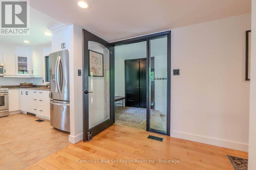 1543 Northshore Road E — photo 9 of 40