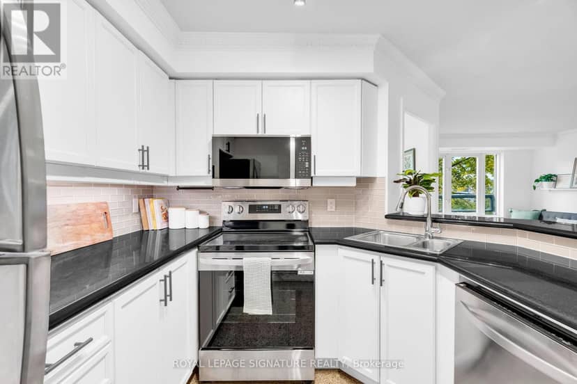 301 - 800 Spadina Road — photo 16 of 35
