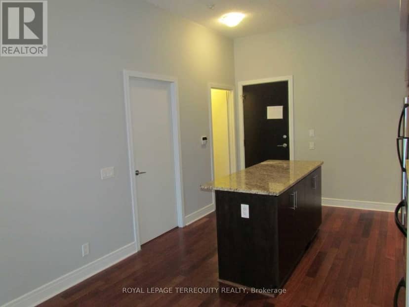 405 - 116 George Street — photo 10 of 11