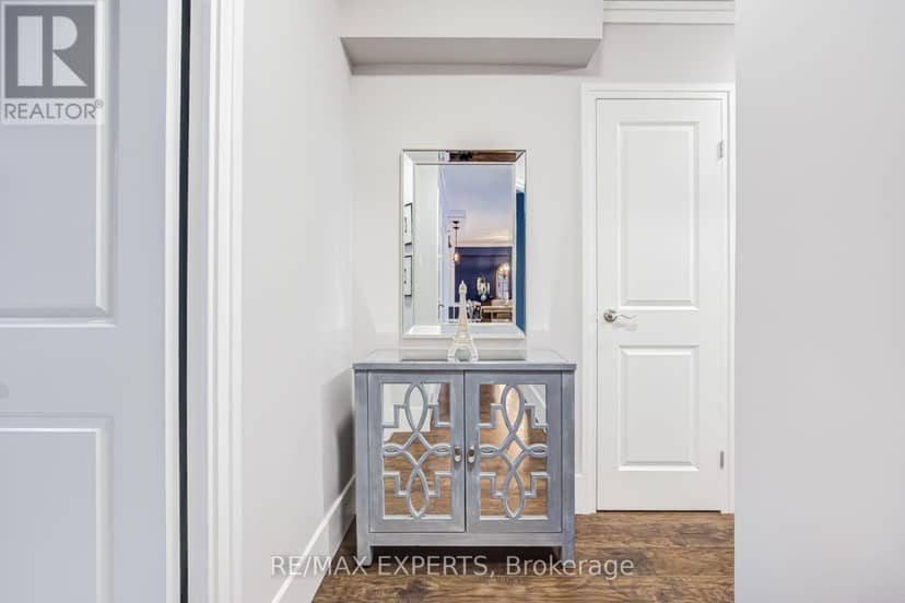 1104 - 130 Neptune Drive — photo 17 of 37