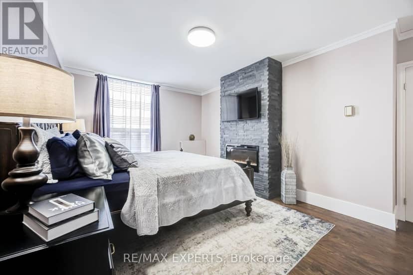 1104 - 130 Neptune Drive — photo 19 of 37